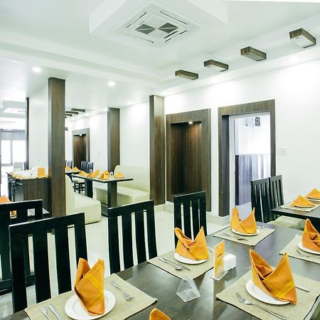 Oyo 11474 Gangaur Regency Boutique Hotel Kathmandu Exterior photo