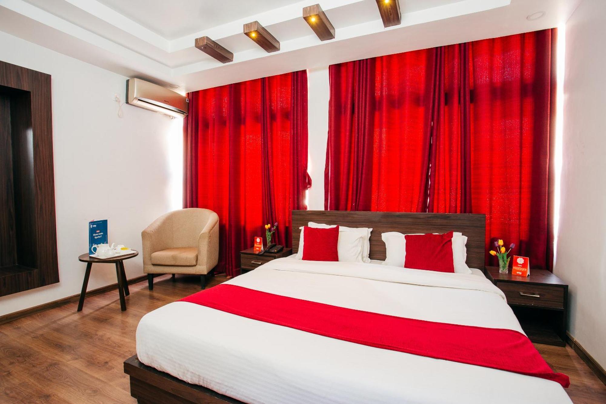 Oyo 11474 Gangaur Regency Boutique Hotel Kathmandu Exterior photo